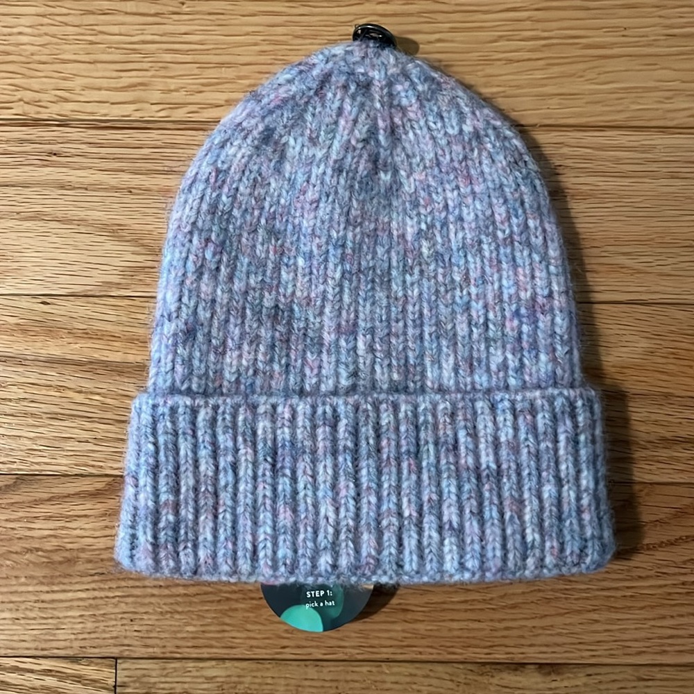 Anthropologie Knit Beanie Hat. NWT